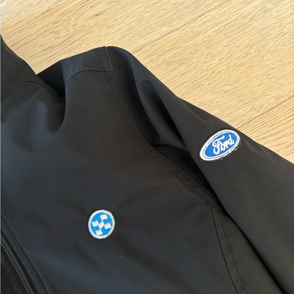 Elevate Men's Black Ford Performance Insulated Jacket Size Medium - Picture 2 of 4